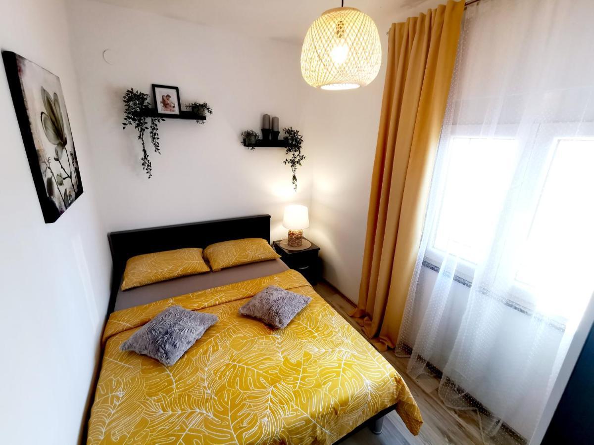 Apartments Lino Selce Esterno foto